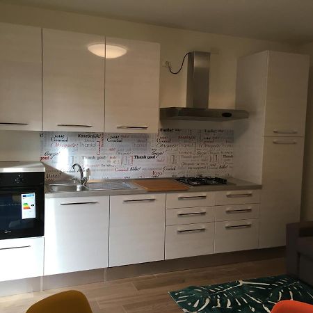 Residenza Elena Leilighet Rimini Eksteriør bilde