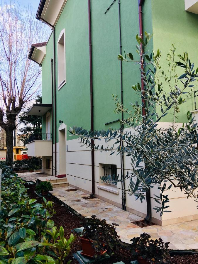 Residenza Elena Leilighet Rimini Eksteriør bilde